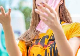 爱丝全套：柔软少女，像棉花糖一样让你想咬一口！