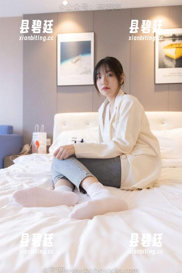 BoBoSocks袜啵啵 - 无圣光时代的稚予，魔女装开启全新套图体验。