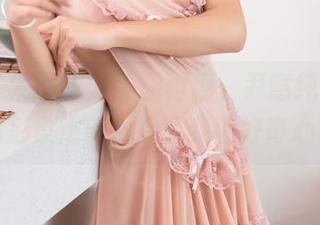 GIRLT果团网 – 原图再现，尹意纯以修女的形象重新燃起了我的好奇心。