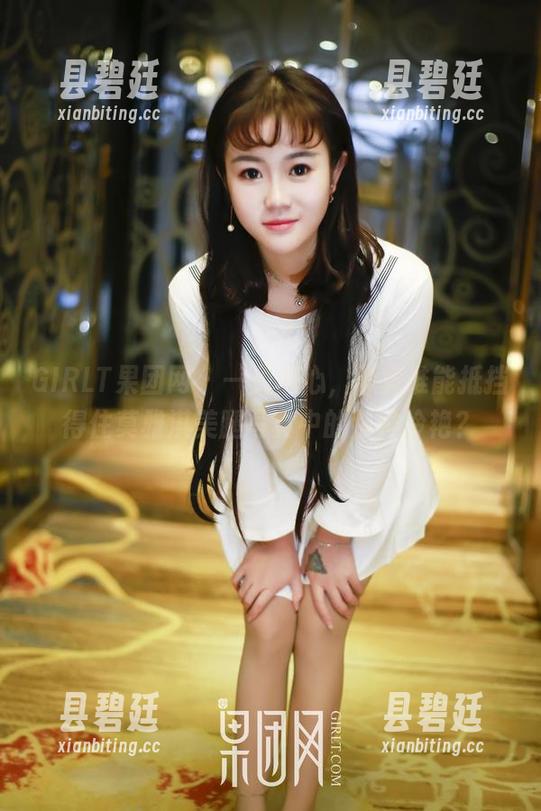 GIRLT果团网 - 一见倾心，毕竟谁能抵挡得住莫雅淇美腿写真中的那种冷艳？