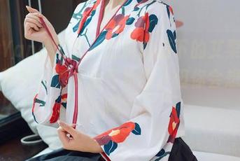 HuaYang花漾 – 拍摄高清下的艾栗栗栗栗栗栗吖，睡衣是轻松的，但你会想深究吗？