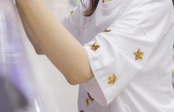 MSLASS梦丝女神 – 看见雨晨，白卫衣下的清新，原图不说谎，无圣光
