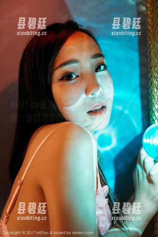MiiTao蜜桃社-琉璃lily MiiTao蜜桃社 - 琉璃lily穿着网袜的原图:你能想到的所有偏差都在这里,图册来看吧!