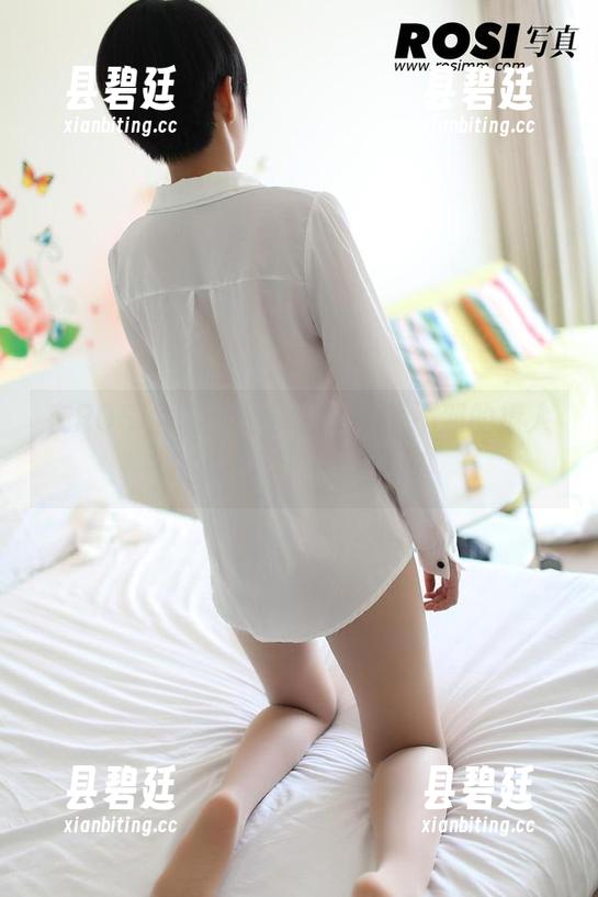 在ROSI女王的写真集里，找不到的撩人姿势，资源全在这里！