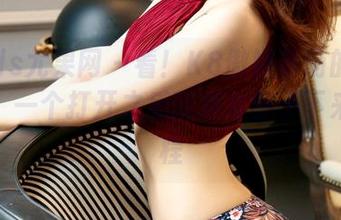 UGirls尤果网 – 看！K8傲娇萌萌的短裤图包，一个打开之后就根本停不下来的旅程