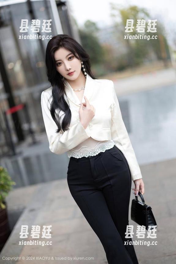 XIAOYU语画界 - 要看李丽莎的无圣光皮衣写真？我已经备好了好奇心！