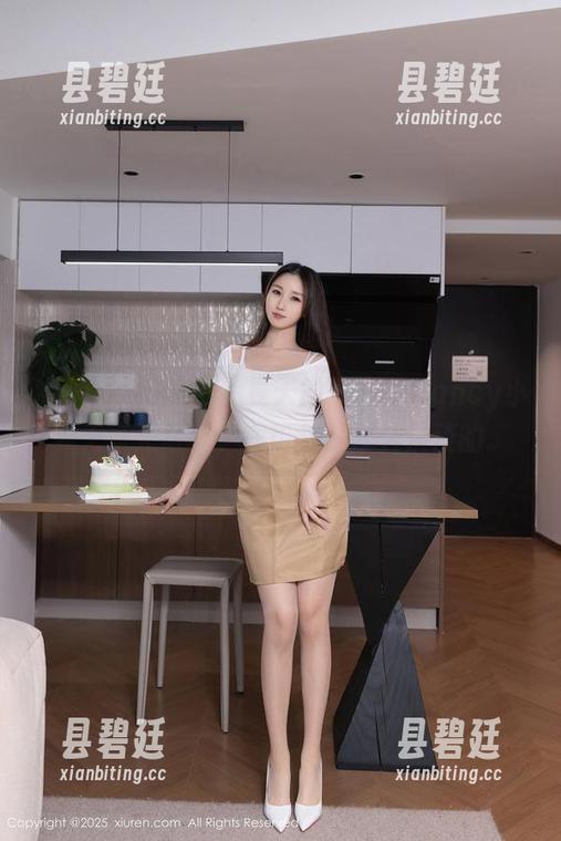Xiuren秀人网 - 夏天的气息：Nancy小姿无圣光写真，一切都是那么淡淡的。