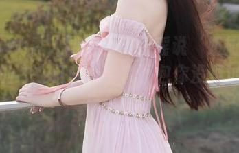 Xiuren秀人网 – 当夏馨瑶说‘姐姐’时，我的心在打鼓，全套图包你没见过的奇葩表情！
