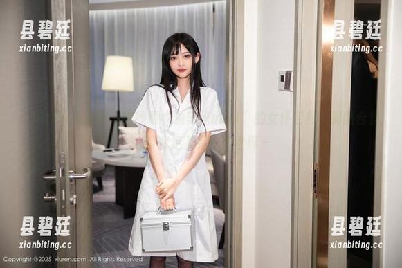 Xiuren秀人网 - 在线看“糯美子mini”的女仆宝典，制服合集，带你走入另一个世界～