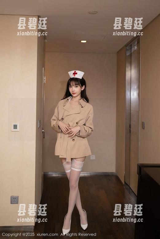 Xiuren秀人网 - 龙雪儿又更新了一组和服美图，那细节我得说，极其到位，闪烁着日式优雅呢！