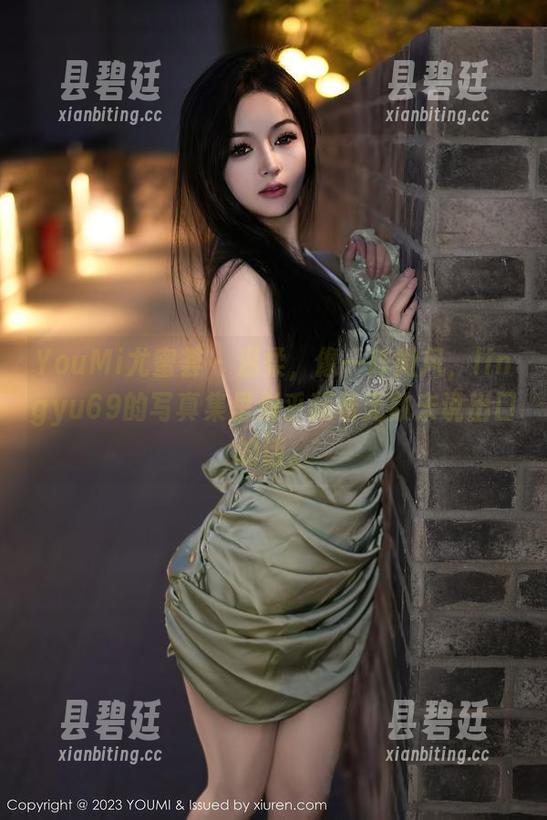 YouMi尤蜜荟 - 温柔，像一阵微风，lingyu69的写真集里似乎藏着无数未说出口的话。
