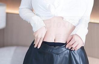 YouMi尤蜜荟 – 妲己toxic：短裙原图，撩的人心痒痒的