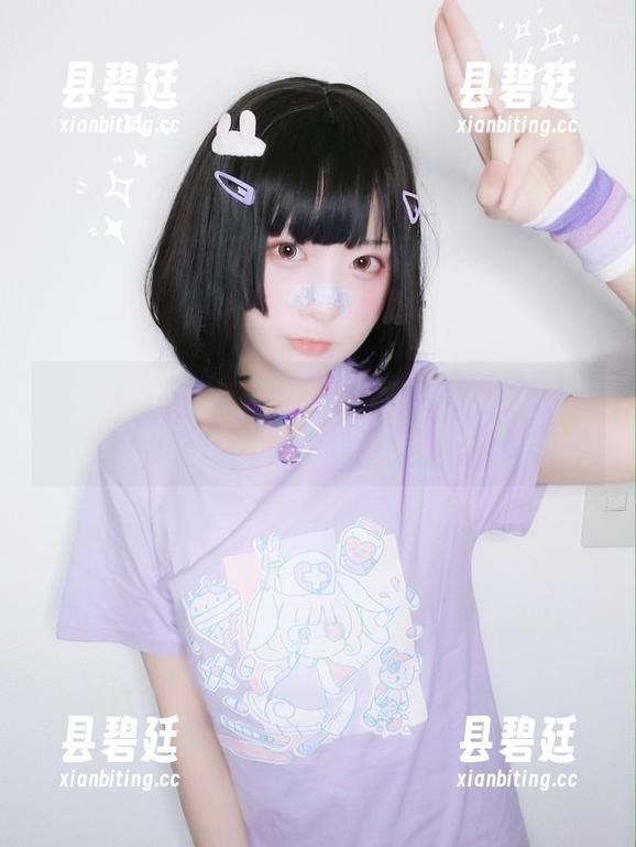 为Yuki亭的“女友”花样cos喝彩，套图中的每一细节都让我不由自主想要停留。