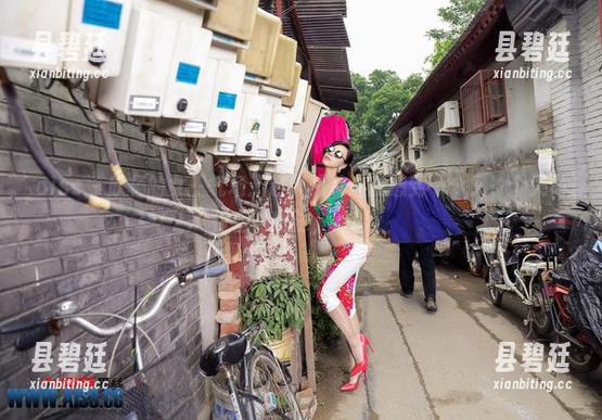 aiss - 欣杨的女王气场：这张照片让我想到一个又一个天马行空的想法，哈哈！