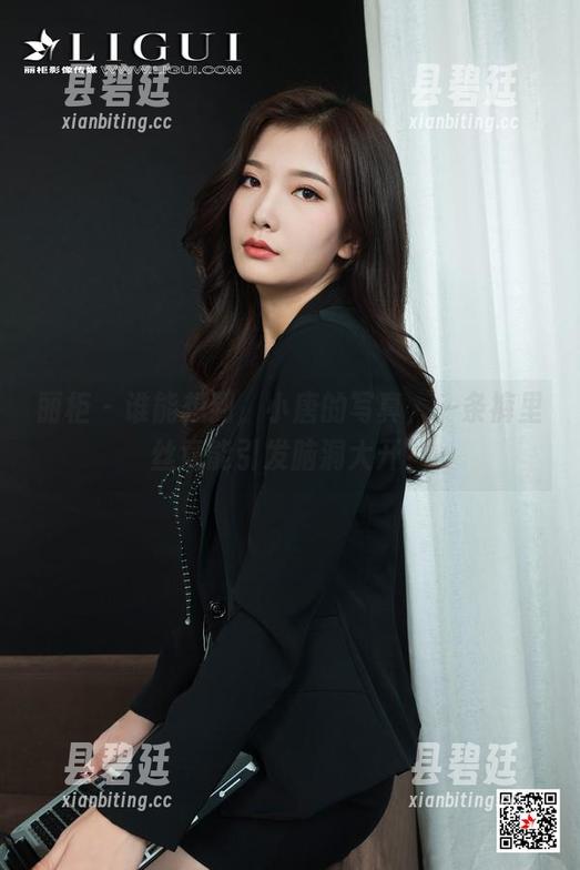 丽柜 - 谁能想到，小唐的写真，一条裤里丝竟能引发脑洞大开？