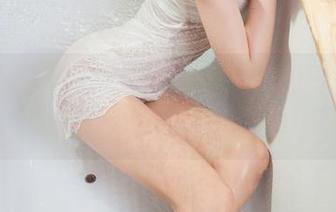 丽柜 – 小璐璐海边写真：扔掉的不只有沙子，还有我的不堪图集！