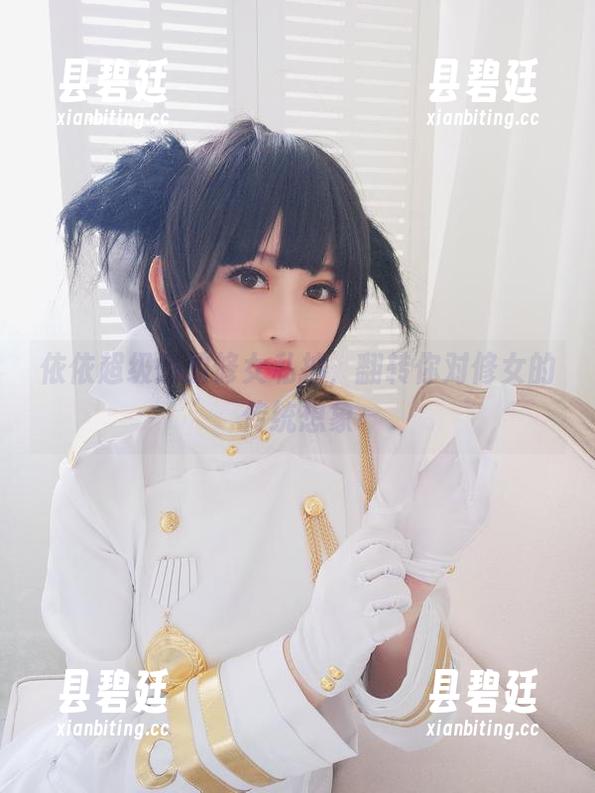 依依超级懒的修女私拍，翻转你对修女的传统想象
