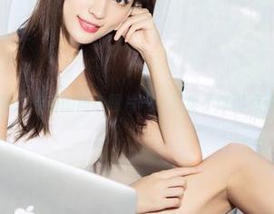克拉女神 – 看！佳莹的甜心图片——我真不该再点开这些资源了