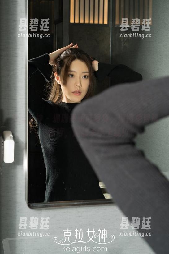 克拉女神 - 珊珊高跟鞋写真，原图免费送，哼哼，腿部杀手上线！
