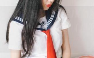 在兔玩映画的图包里，泳装JK的图案泳动着，唤醒夏天的……小冒险（但不太疯狂）。