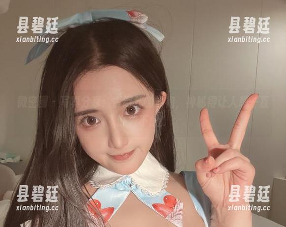 微密圈 - 写真分享：古阿扎的旗袍，神秘得让人想一直盯着不放！