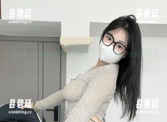 微密圈 - 可爱的肉巴的紫色梦幻，全套写真，谁说我不懂审美？