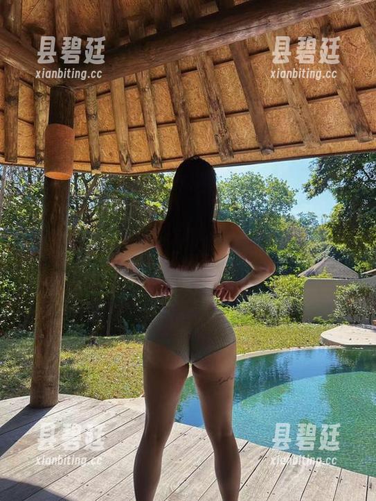 宋昱欣 微密圈 - 宋昱欣的连体衣全套,看她在镜头前的“变形记”!