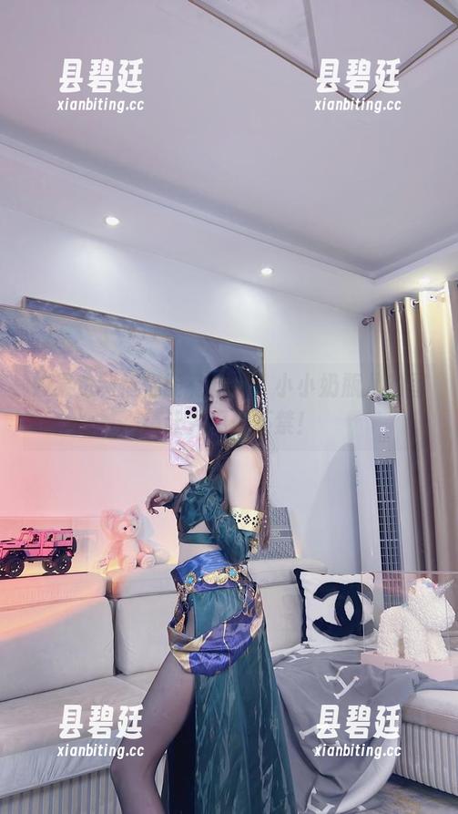 小小奶瓶儿 如果定制情侣能有丝带,小小奶瓶儿的图集让人忍俊不禁!