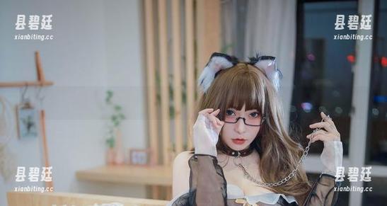 小泉学姐吖红裙全景合集，下载的时候恨不得哭出声来。