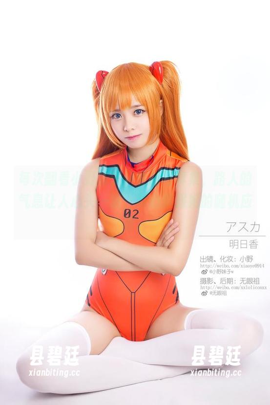 小野妹子w 每次翻看小野妹子w最新写真集,路人的气息让人心头一紧,真心佩服她的随机应变。