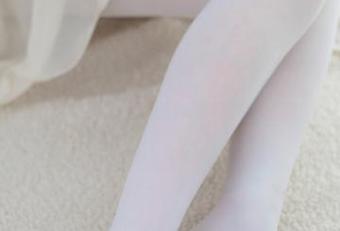 少女秩序 – 晞可在海边的趣味壁纸，美图一键下载，海风随传！