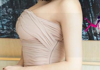 尤果网 – 小喜的免费女孩套图，画面里疯长的少女心，合适少女也合适“靠近小女孩心”的熟女吧，嘘。