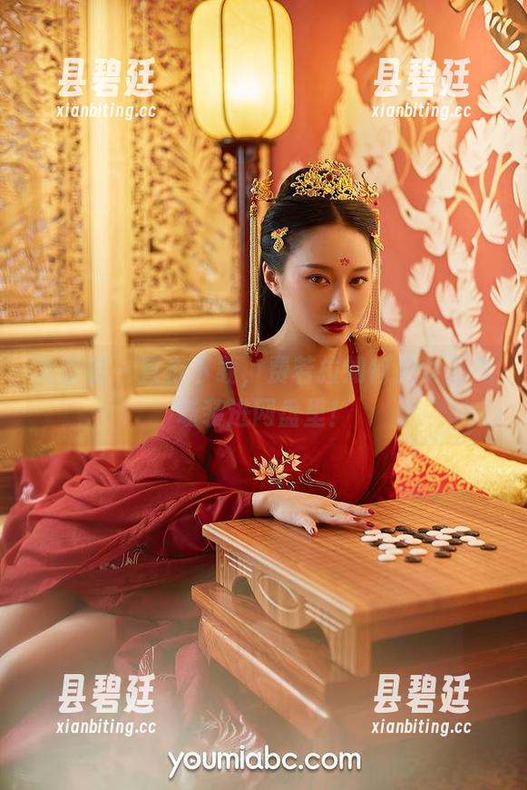 尤蜜荟-费若拉 尤蜜荟 - 直击下载,费若拉如何把女王气场装进网盘里!