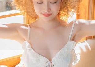 怎能不下载？年年Nnian春日的cos可是整个季节的复活节彩蛋！