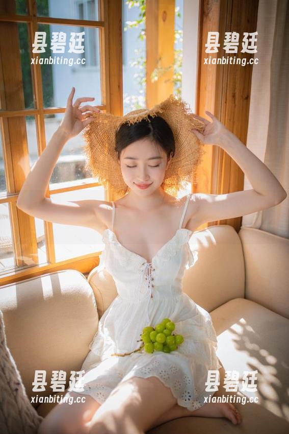 年年Nnian 怎能不下载?年年Nnian春日的cos可是整个季节的复活节彩蛋!