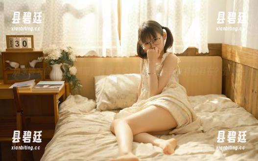 幼水铃衣 幼水铃衣的温泉体操服,谁能想象她在水汽中是怎样的存在?分享一下吧!