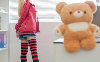 放轻松，幼水铃衣的JK套图在等你，小蛋糕也想和你分享！