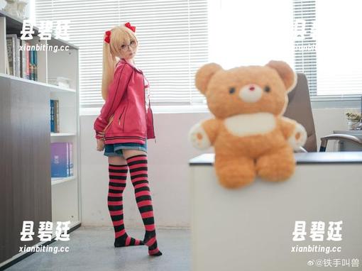 放轻松，幼水铃衣的JK套图在等你，小蛋糕也想和你分享！