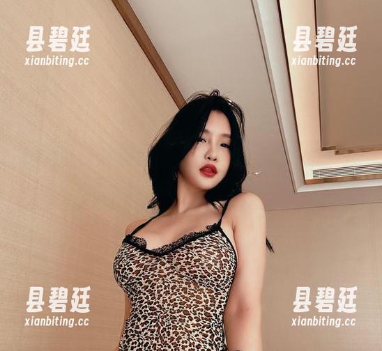 张鑫baby 微密圈 - 你见过张鑫baby的“学姐”吗?无圣光的风格居然让人好奇!