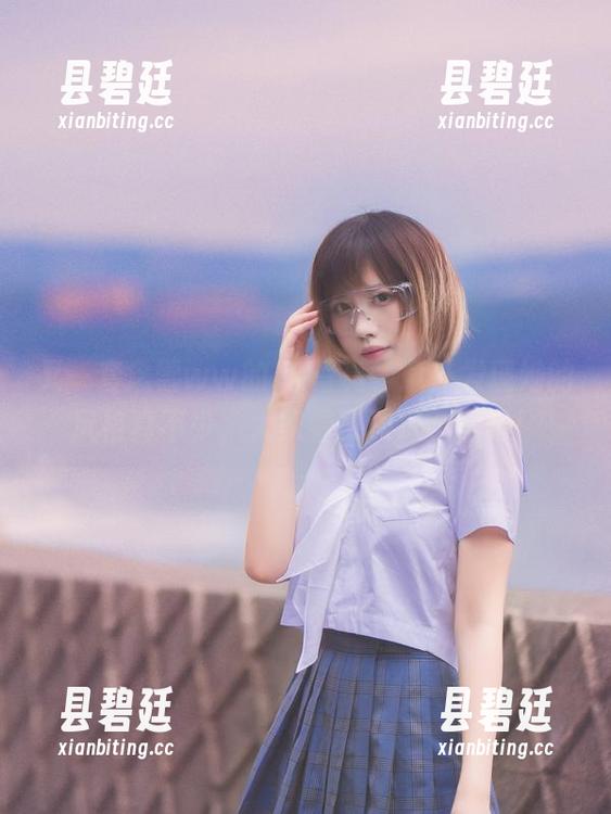 又一套念雪ww的JK写真，意外发现她的风格真不少，大家看了决定不后悔！