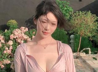 抖娘利世那些出乎意料的厨娘美图合集，敢来试试我的菜吗？