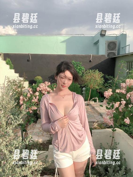 抖娘利世那些出乎意料的厨娘美图合集，敢来试试我的菜吗？