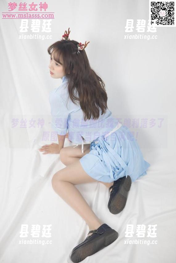 梦丝女神 - 雪馨做瑜伽比我干脆利落多了，原图分享就当自嘲自讽吧！