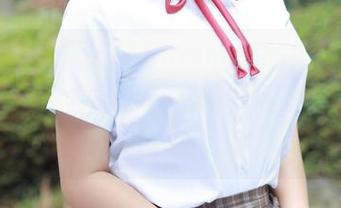 模范学院 – 夏笑笑Summer的婚纱套餐：多少次想象自己也在丛中，唉，这梦太像倒带了。
