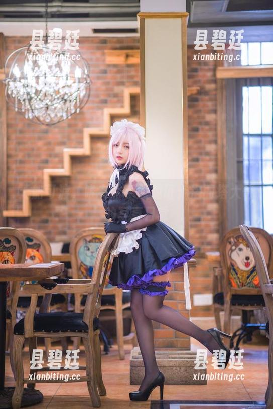 无船可渡，唯有水手服见证：洛丽塔大哥的写真日常