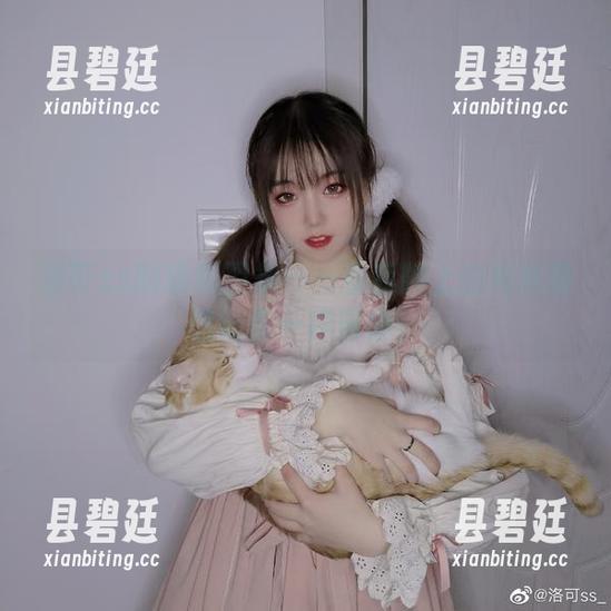 洛可ss 洛可ss的瑜伽图集——看我脸上的纠结跟这动作一样弯曲!
