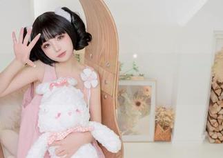 爆机少女喵小吉的定制作品，想要了解“子不语”的小秘密，就等着吧。