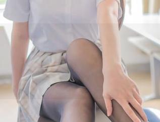 只想说，白金Saki的女仆图集该是错过就傻逼的那种，精选里什么都有，尤其值得一看。