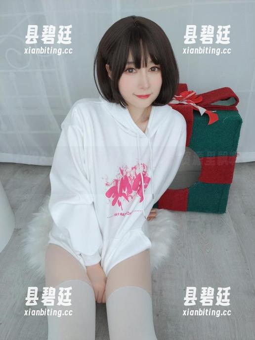 白银81黑丝高清版，我的心在资源里飘啊飘