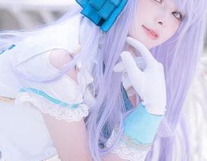 在内衣的世界里，百合欧皇子是专属cos超级明星！